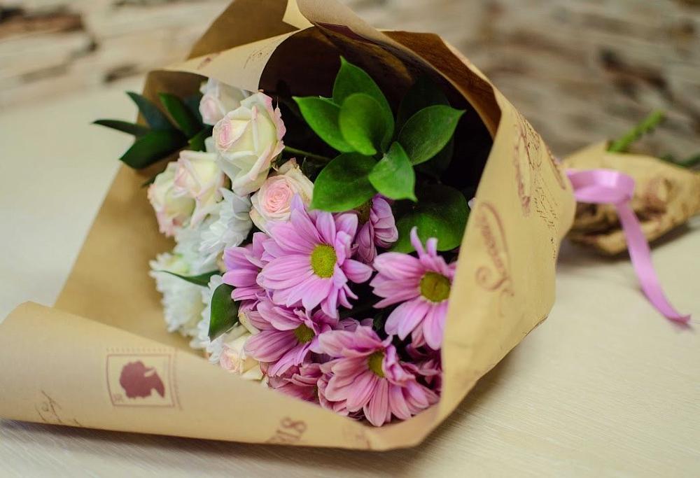 Букет цветов из: Розы и Хризантемы в Игриме