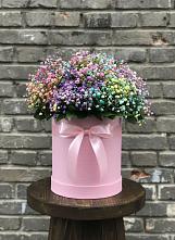 Цветочная композиция из Гипсофила и Розы в шляпной коробке в Игриме