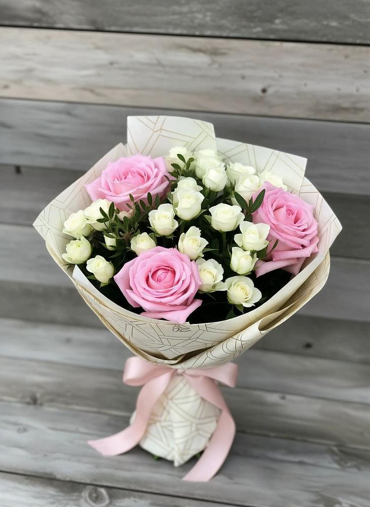 Букет цветов из: Розы в Игриме