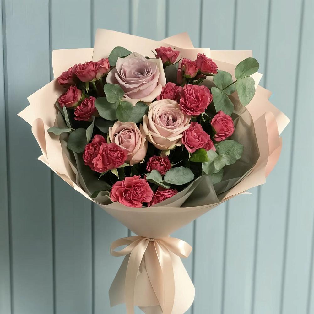 Букет цветов из: Гвоздики и Розы в Игриме