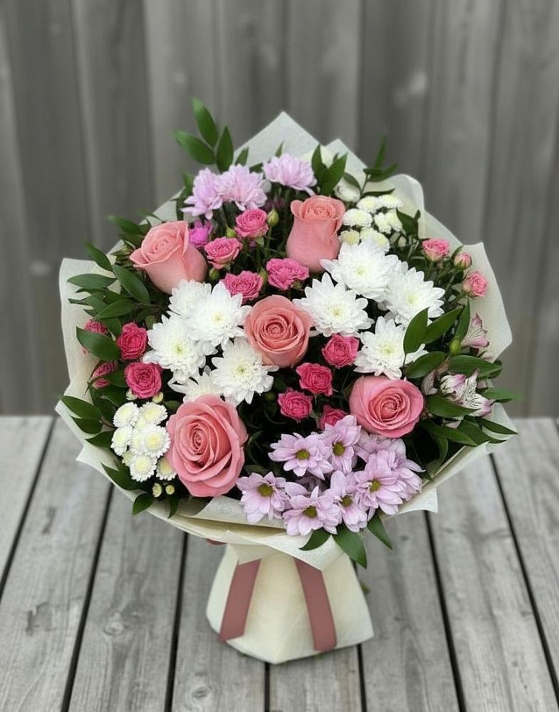 Букет цветов из: Альстромерии, Гвоздики, Розы и Хризантемы в Игриме