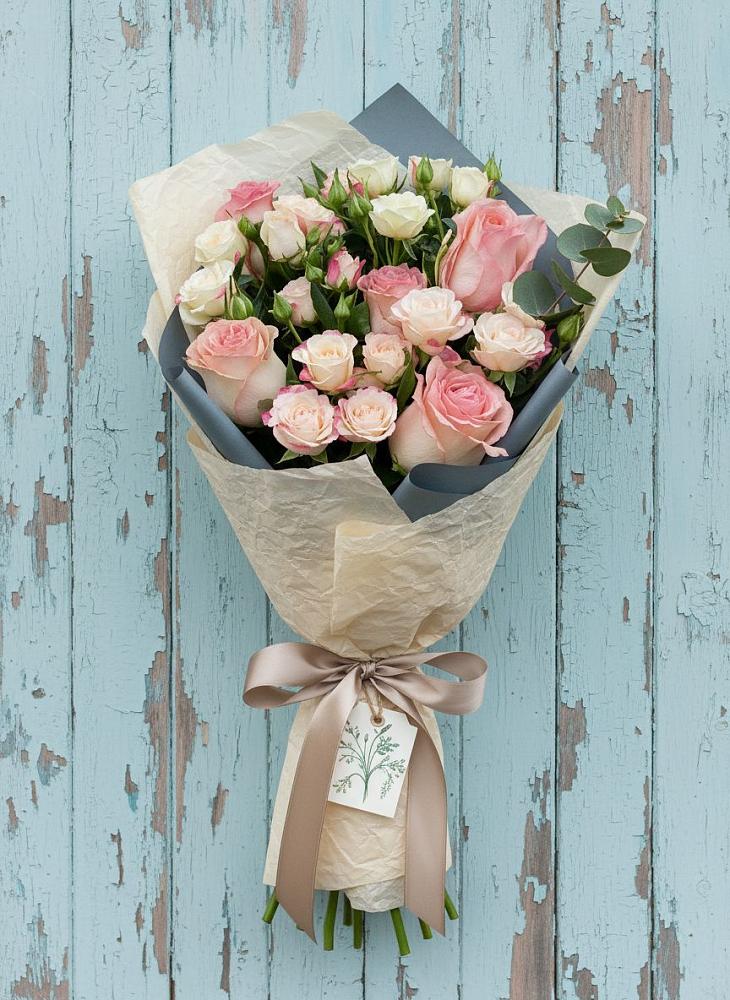 Букет цветов из: Розы в Игриме