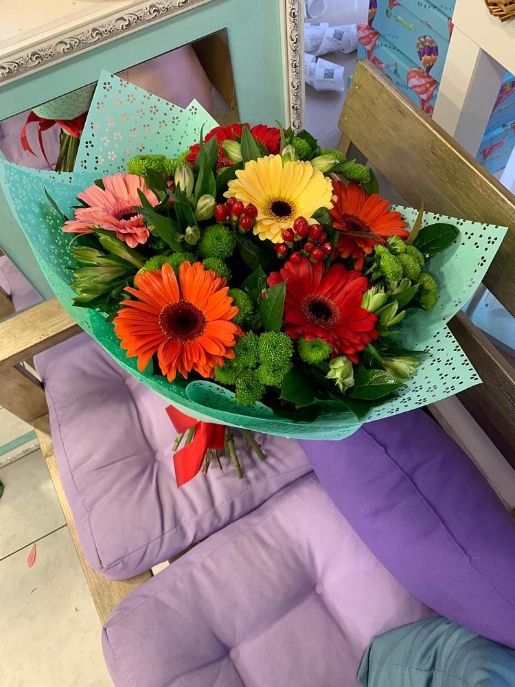 Букет цветов из: Герберы, Хризантемы и Альстромерии в Игриме