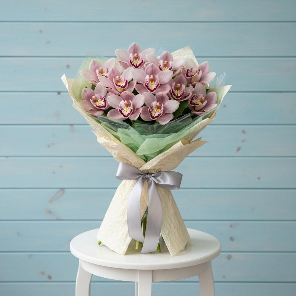 Букет цветов из: Орхидеи и Розы в Игриме