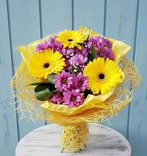Букет цветов из:  Хризантемы и Герберы в Игриме