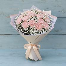 Букет цветов из:  Гвоздики в Игриме