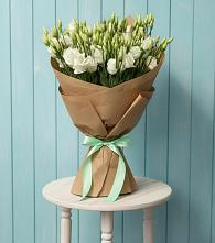 Букет цветов из:  Лизиантусы в Игриме