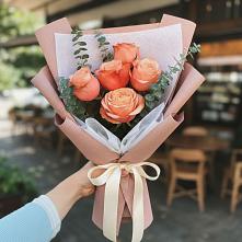 Букет цветов из:  Розы в Игриме