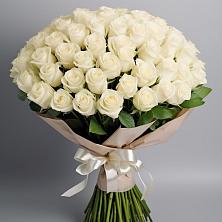 Букет 101 беля роза Белоснежка в Игриме