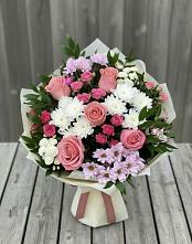 Букет цветов из:  Альстромерии, Гвоздики, Розы и Хризантемы в Игриме