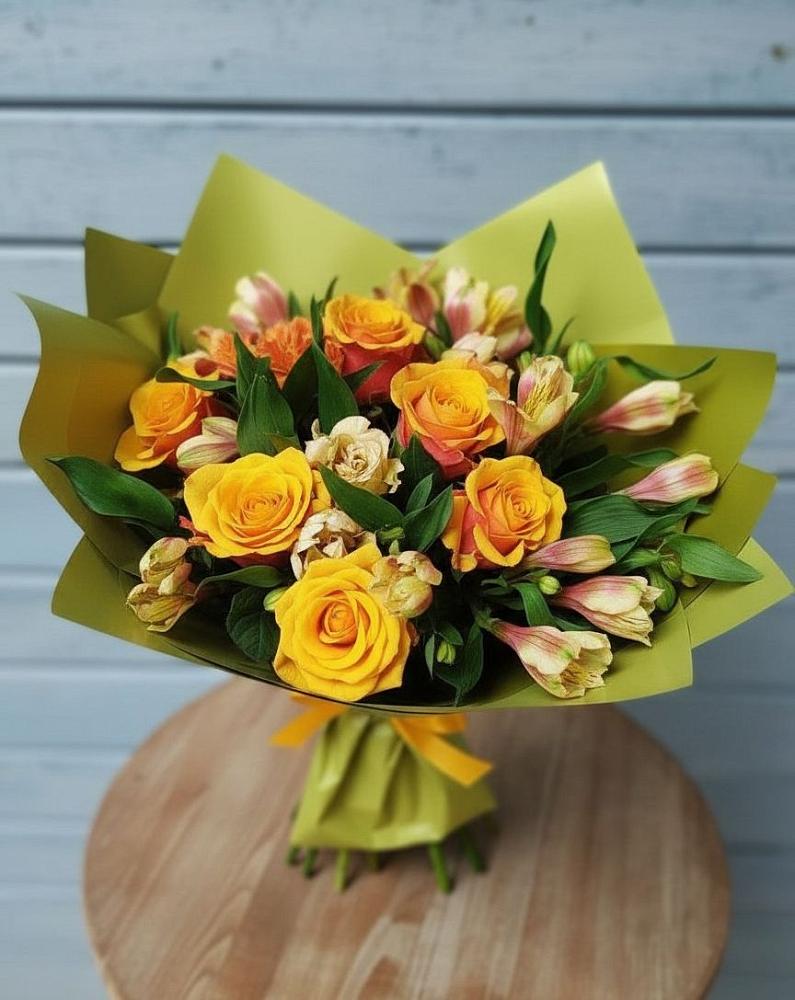 Букет цветов из: Альстромерии и Розы в Игриме