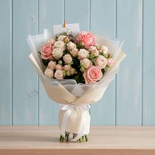 Букет цветов из:  Розы в Игриме