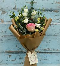 Букет цветов из:  Розы и Лизиантусы #REPLACE_PRED# Игриме